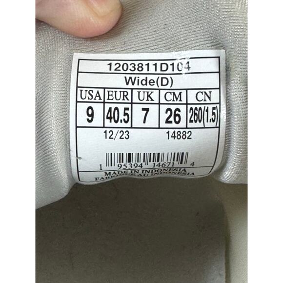 Brooks Adrenaline GTS 23 Womens 9 Wide Shoes Running White Sneaker 1203811D104 - Picture 4 of 15